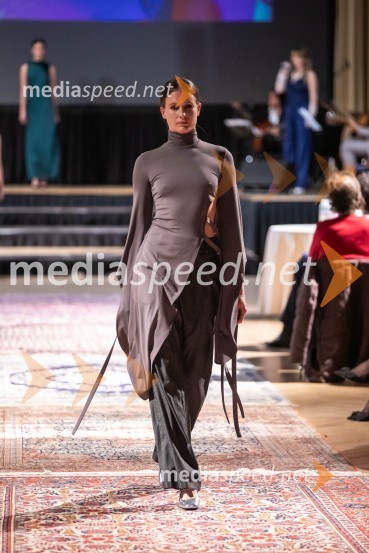  Maša FermeModna revija oblikovalcev zadruge Zoofa, Kdo kroji prihodnost