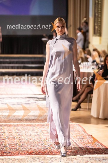  Anita Švajger, 1. spremljevalka World Top Model Slovenija 2023Modna revija oblikovalcev zadruge Zoofa, Kdo kroji prihodnost