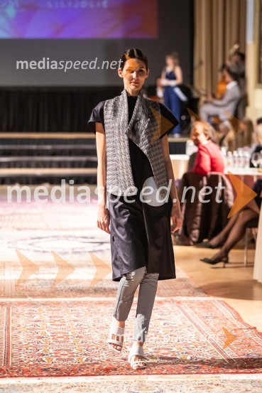  Prisha Alfirev Justinek, manekenkaModna revija oblikovalcev zadruge Zoofa, Kdo kroji prihodnost