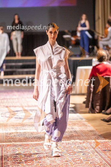  Ana Čikovič, modelModna revija oblikovalcev zadruge Zoofa, Kdo kroji prihodnost