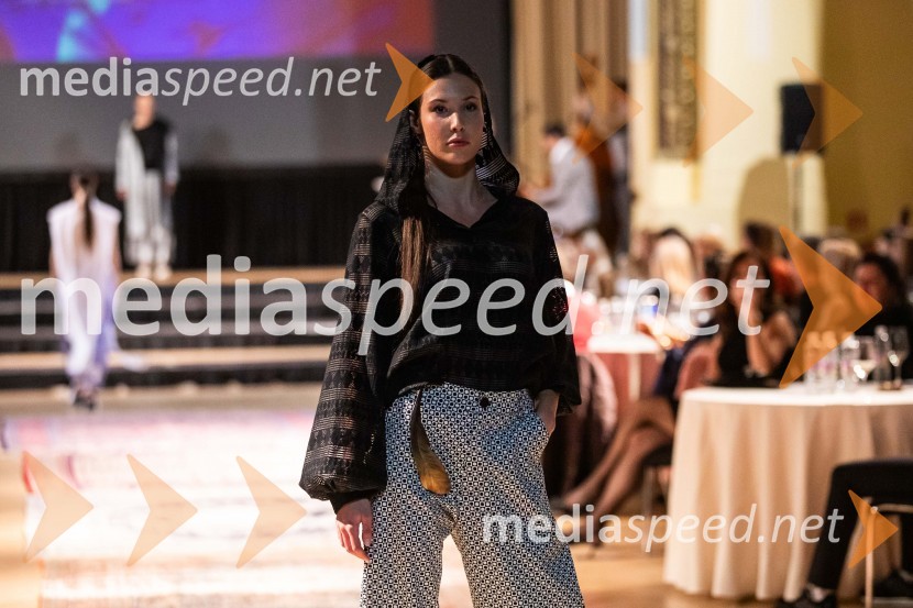 Modna revija oblikovalcev zadruge Zoofa, Kdo kroji prihodnost