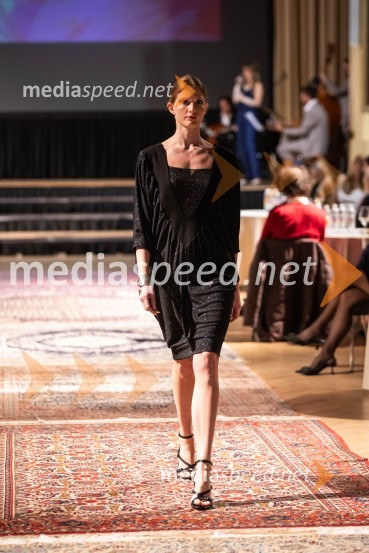 Modna revija oblikovalcev zadruge Zoofa, Kdo kroji prihodnost