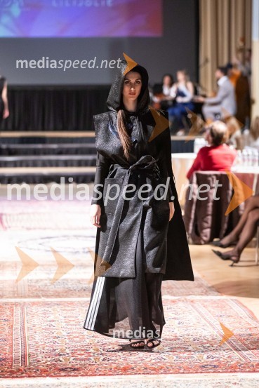  Ana Čikovič, modelModna revija oblikovalcev zadruge Zoofa, Kdo kroji prihodnost