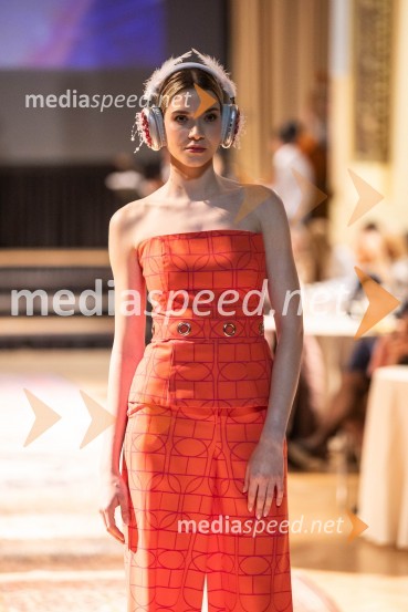 Modna revija oblikovalcev zadruge Zoofa, Kdo kroji prihodnost