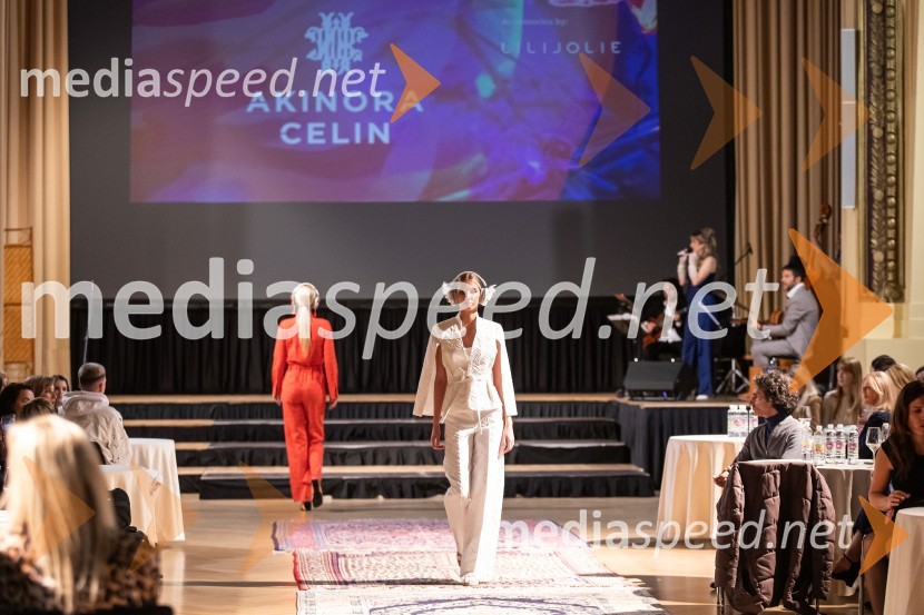 Modna revija oblikovalcev zadruge Zoofa, Kdo kroji prihodnost