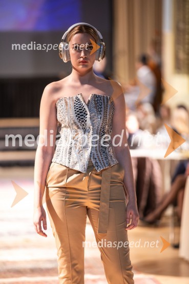 Modna revija oblikovalcev zadruge Zoofa, Kdo kroji prihodnost