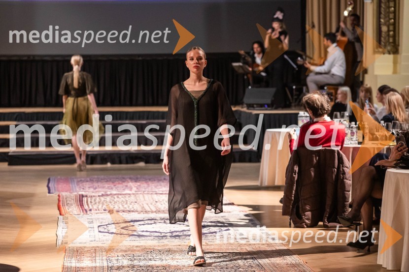 Modna revija oblikovalcev zadruge Zoofa, Kdo kroji prihodnost