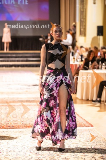  Lina Cigler, ModelModna revija oblikovalcev zadruge Zoofa, Kdo kroji prihodnost