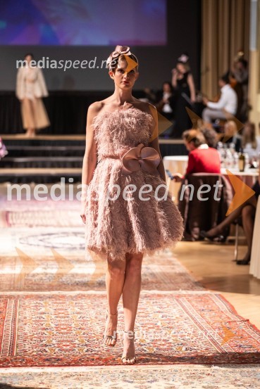 Modna revija oblikovalcev zadruge Zoofa, Kdo kroji prihodnost