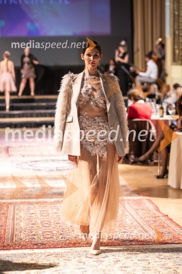  Prisha Alfirev Justinek, manekenkaModna revija oblikovalcev zadruge Zoofa, Kdo kroji prihodnost