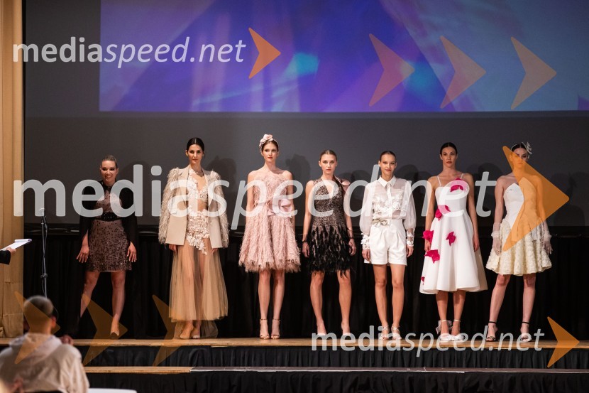  Tjaša Hrovat Steklasa, pevka;  Prisha Alfirev Justinek, manekenka;  ... ;  Astrid Ella;  Laura Medle, Immortal Models;  ... ;  ... Modna revija oblikovalcev zadruge Zoofa, Kdo kroji prihodnost