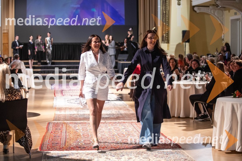  Pika  Zrim, urednica spletnega portala citylife.si in modna vplivnica;  Mojca Celin, modna oblikovalka, Akinora CelinModna revija oblikovalcev zadruge Zoofa, Kdo kroji prihodnost