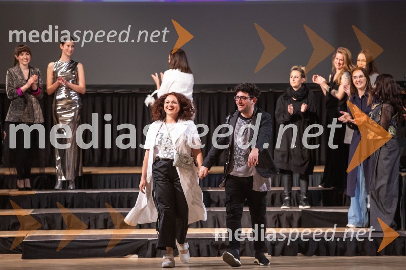  Polona Pozgan, trenerka komunikacije in javnega nastopanja;  David Bacali, modni oblikovalecModna revija oblikovalcev zadruge Zoofa, Kdo kroji prihodnost