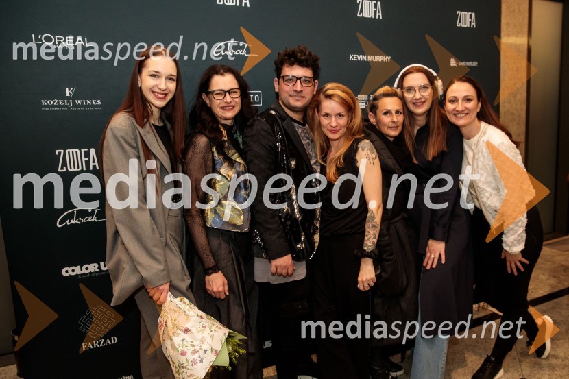  Anika Opara, ÆMONA independent fashion brand;  Renata Bedene, modna oblikovalka;  David Bacali, modni oblikovalec;  Simona Kogovšek, modna oblikovalka;  Tina Pavlin, modna oblikovalka;  Mojca Celin, modna oblikovalka, Akinora Celin;  Barbara  Franjić, modna oblikovalka, Patricia PieModna revija oblikovalcev zadruge Zoofa, Kdo kroji prihodnost