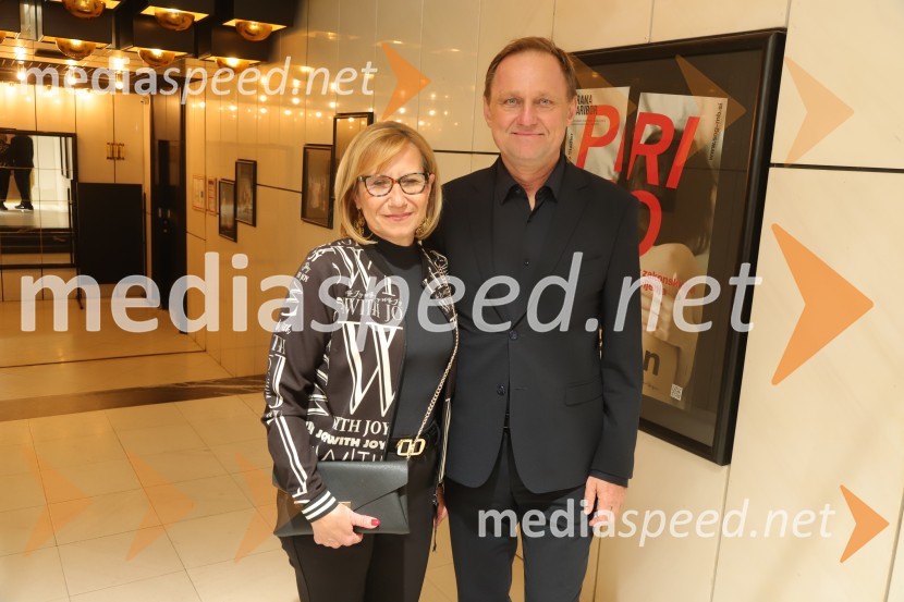  Duška Medved; dr. Samo Peter Medved,  podžupan, Mestna občina Maribor Prizori iz zakonskega življenja, premiera drame SNG Maribor