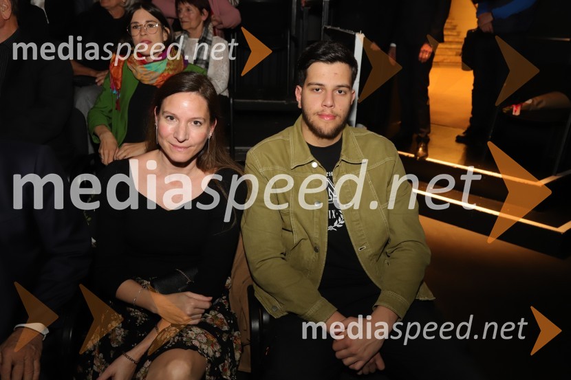  ... ;  Angel Lav GrahovacPrizori iz zakonskega življenja, premiera drame SNG Maribor