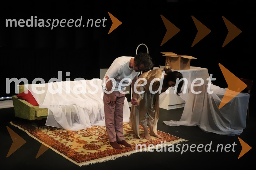  Vojko Belšak, igralec;  Ksenija Mišič, igralkaPrizori iz zakonskega življenja, premiera drame SNG Maribor