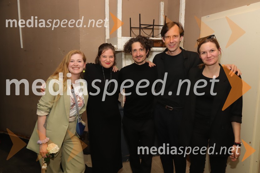  Katarina Šavs, kostumografinja;  Mira Stadler, režiserka;  Nikolaj Efendi, avtor glasbe;  Andrej Rutar, scenograf;  Maša Pelko, režiserkaPrizori iz zakonskega življenja, premiera drame SNG Maribor