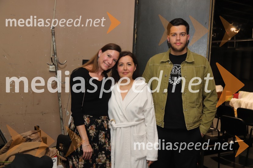  ... ;  Ksenija Mišič, igralka;  Angel Lav GrahovacPrizori iz zakonskega življenja, premiera drame SNG Maribor