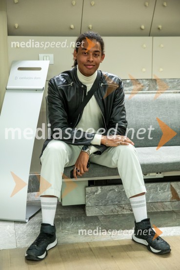 Raiven s koncertom v Cankarjevem domu obeležila 10 let delovanja