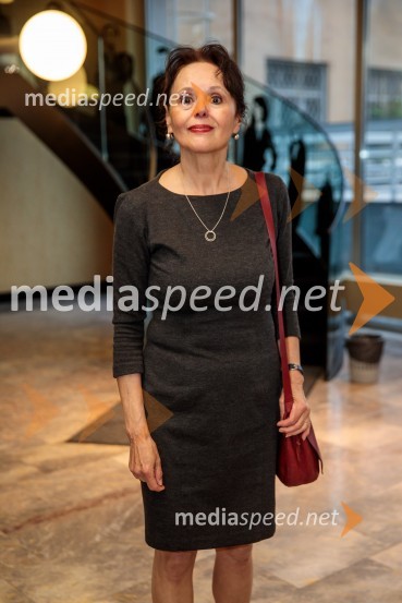  Draga Potočnjak, igralka in pisateljicaPremiera drame Teci, Maša, teci v MGL