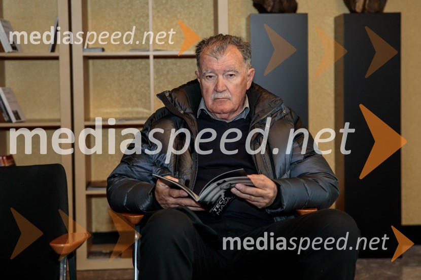 Premiera drame Teci, Maša, teci v MGL