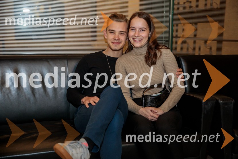 Premiera drame Teci, Maša, teci v MGL