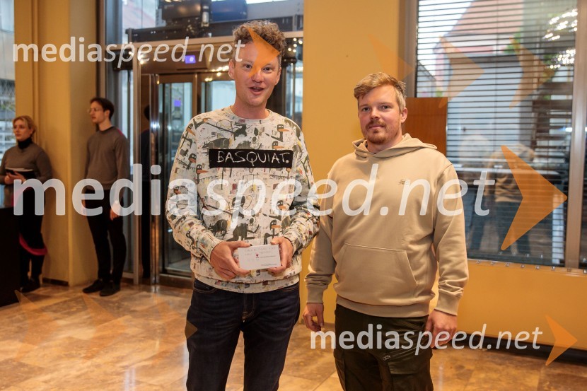 Premiera drame Teci, Maša, teci v MGL