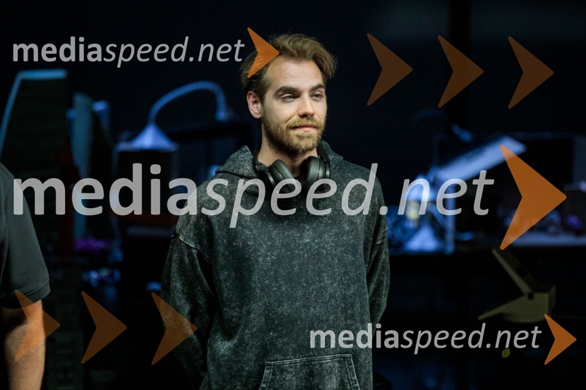  Matic Lukšič, igralecPremiera drame Teci, Maša, teci v MGL