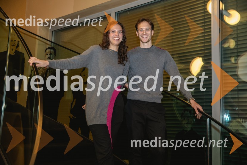 Premiera drame Teci, Maša, teci v MGL