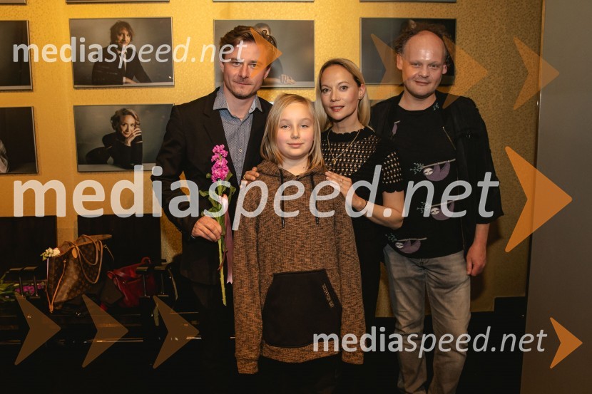  Jure Rajšp, igralec;  Čarna Košir;  Viktorija Bencik Emeršič, igralka;  Gašper Jarni, igralecPremiera drame Teci, Maša, teci v MGL