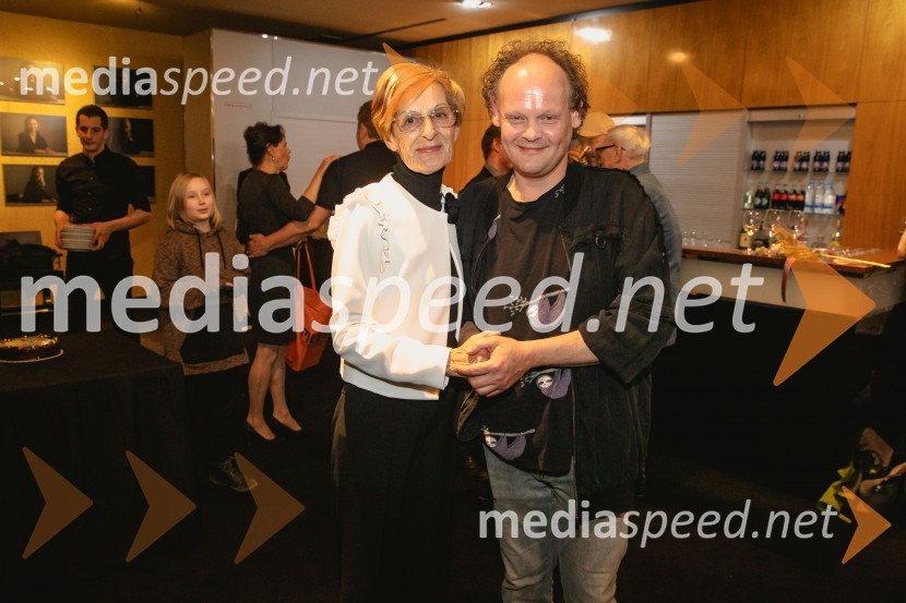  Mojca Kreft, dramaturginja in teatrologinja;  Gašper Jarni, igralecPremiera drame Teci, Maša, teci v MGL