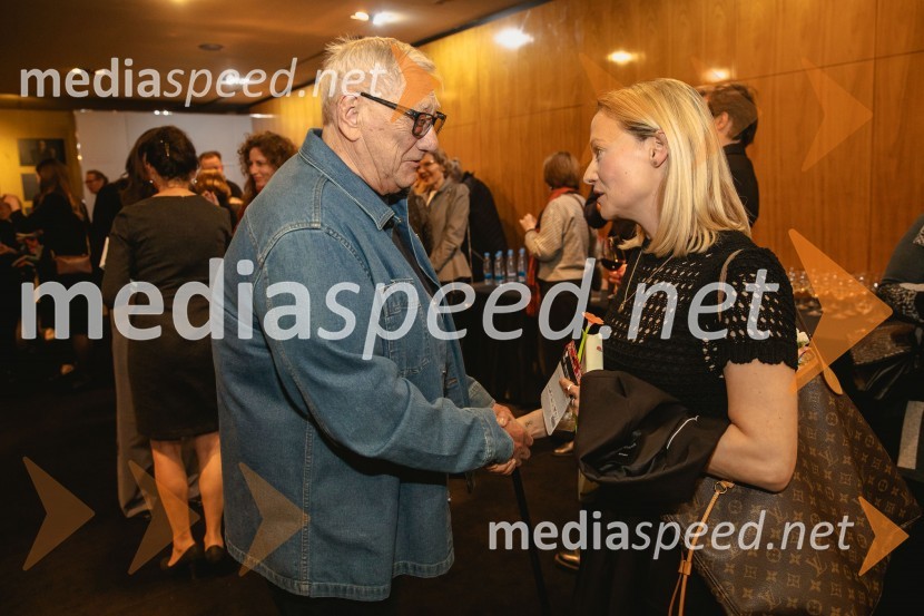  Marko Simčič, igralec;  Viktorija Bencik Emeršič, igralkaPremiera drame Teci, Maša, teci v MGL