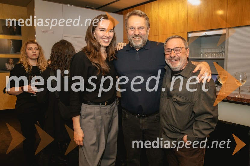  Nina Šorak, dramaturginja in režiserka;  Lotos Vincenc Šparovec, igralec;  Bojan Emeršič, igralecPremiera drame Teci, Maša, teci v MGL