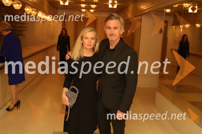  Alenka  Lukić, prof. za oblikovanje na Srednji šoli za oblikovanje MB;  Marko Lukić, lastnik in direktor družbe Lumar IGAmadeus, premiera drame v SNG Maribor