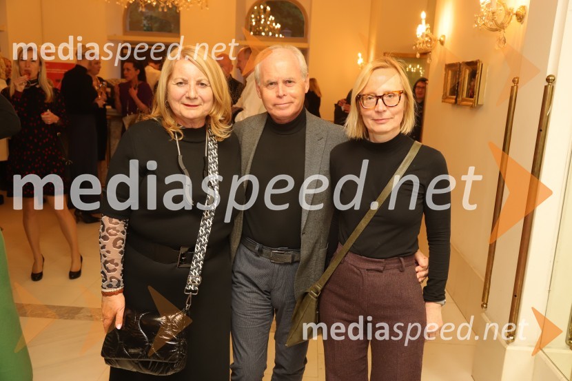  Darka Zvonar Predan, novinarka;  Milan Predan;  Petra Vidali, urednica kulture, VečerAmadeus, premiera drame v SNG Maribor