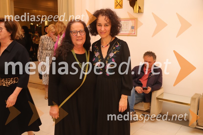  Metka Damjan, lektorica;  Barbara Damjan, profesoricaAmadeus, premiera drame v SNG Maribor