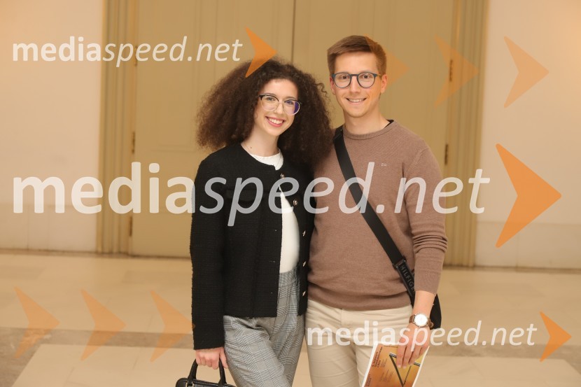  Ula Vrečko;  ... Amadeus, premiera drame v SNG Maribor