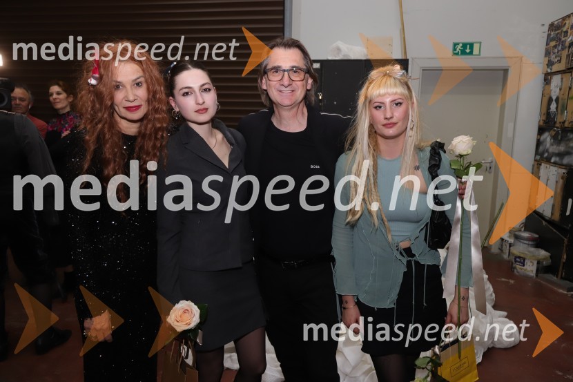  Marita Ćopo, kostumografinja;  Mia Popovska, kostumografinja;  Aleksandar  Popovski, režiser, umetniški direktor Drame SNG Maribor;  Monika Milas, likovna oblikovalkaAmadeus, premiera drame v SNG Maribor