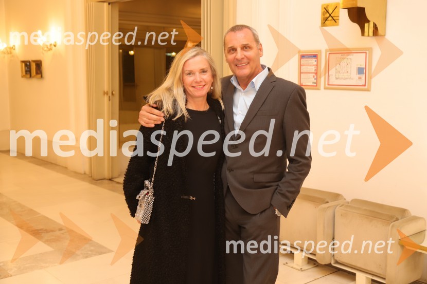  Alenka  Lukić, prof. za oblikovanje na Srednji šoli za oblikovanje MB;  Danilo Rošker, direktor SNG MariborAmadeus, premiera drame v SNG Maribor