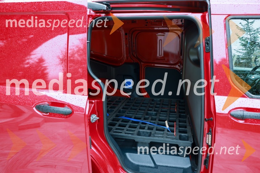 Novi Ford Tourneo in Transit Courier, predstavitev