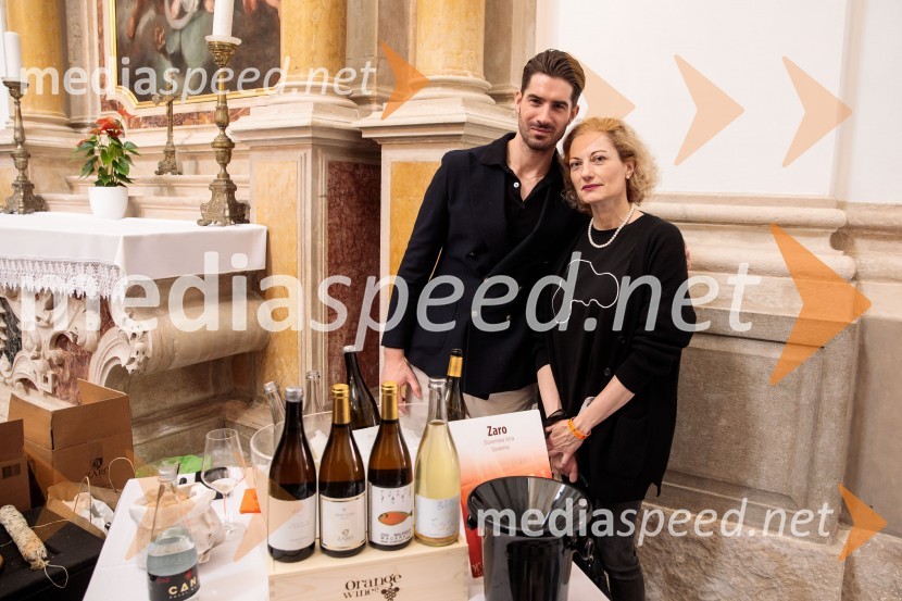  Luka Zaro, Zaro Wines;  Hermina Kovačič, strokovnjakinja za komuniciranjeOrange Wine Festival Izola 2024