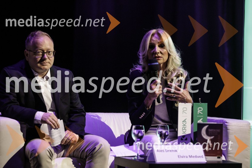 mag. Aleš Drenik, vodja programa resne glasbe, opere in balet, Cankarjev dom;  Elvira Medved,  vodja Službe za odnose z javnostmi Krka d.d.Novinarska konferenca ob 2. mednarodnem festivalu Baletne noči