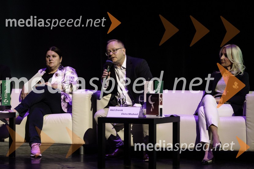  Uršula Cetinski, generalna direktorica, Cankarjev dom; mag. Aleš Drenik, vodja programa resne glasbe, opere in balet, Cankarjev dom;  Elvira Medved,  vodja Službe za odnose z javnostmi Krka d.d.Novinarska konferenca ob 2. mednarodnem festivalu Baletne noči