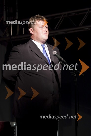 Miloš Milač, urednik avtomobilizma pri časniku Finance ter vodja projekta Poslovni avto leta 2009Poslovni avto leta 2009, podelitev priznanj