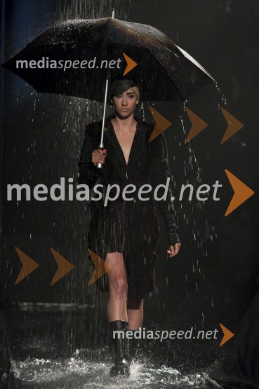 Iza Simčič, manekenkaPredstavitev BMW Z4 Roadster in predpremiera BMW Series 5 Gran Turismo