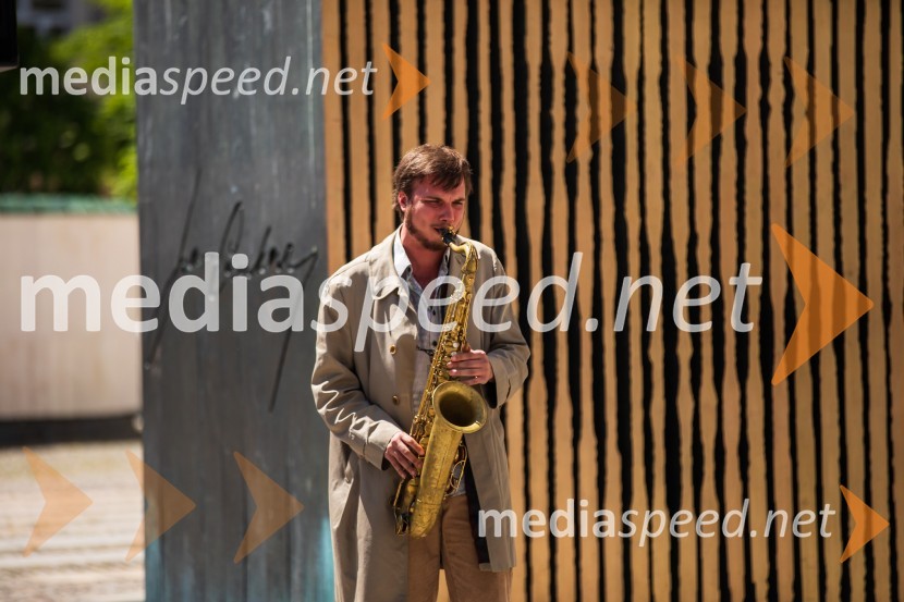  Lenart De Bock, saksofonist in skladateljSlovesnost ob obletnici Cankarjevega rojstva