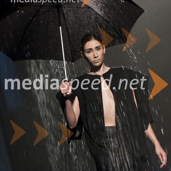 Manca Simčič, manekenkaPredstavitev BMW Z4 Roadster in predpremiera BMW Series 5 Gran Turismo