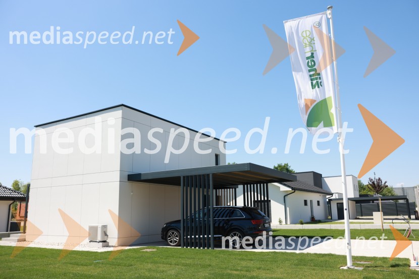 Novinarska konferenca ob uradni otvoritvi lesnopredelovalnega centra Žiher les, Ormož