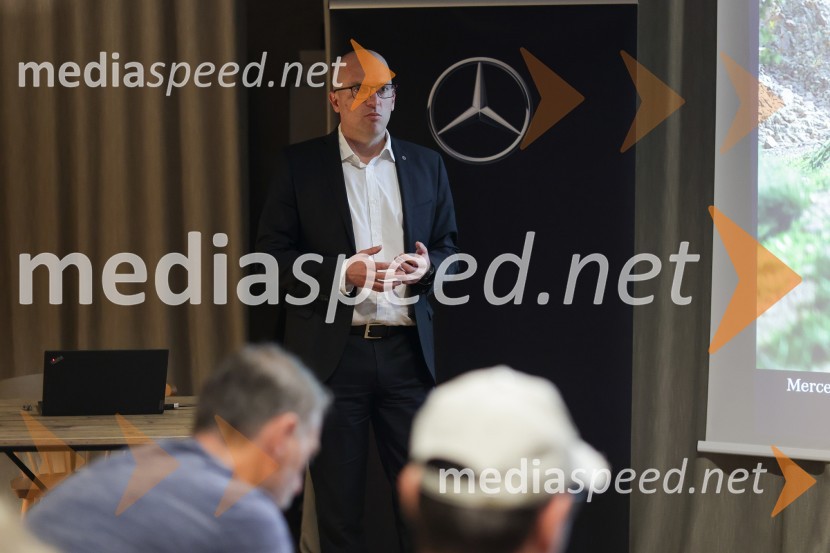 Mercedes-Benz novi razred V, slovenska predstavitev